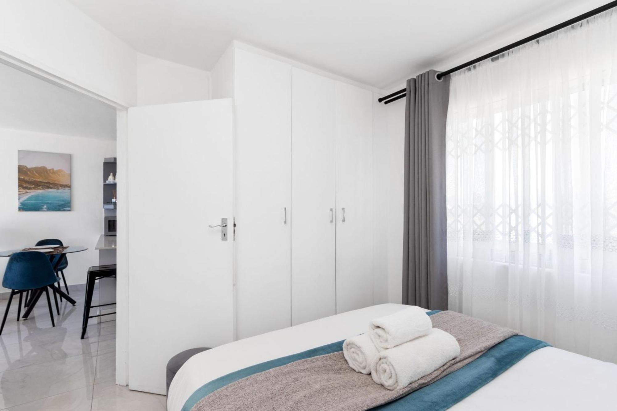 The Bay A602 By Host Agents * Cape Town